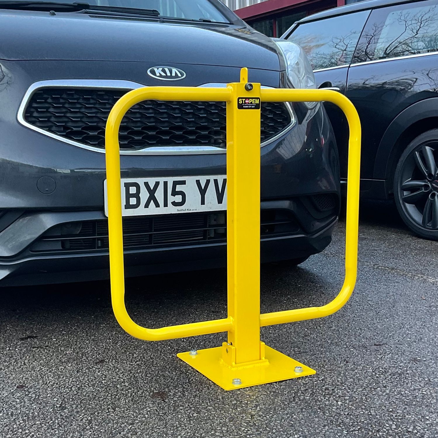 StopEm Heavy Duty Winged Parking Barrier comes with Padlock Facility