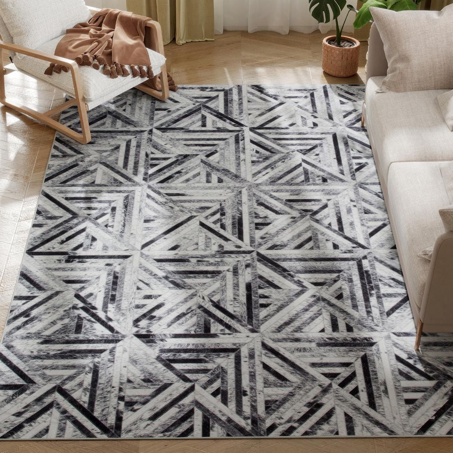 HOMCOM Non-Slip Washable Rug Chenille Floor Carpet for Living Room -Black 230L x
