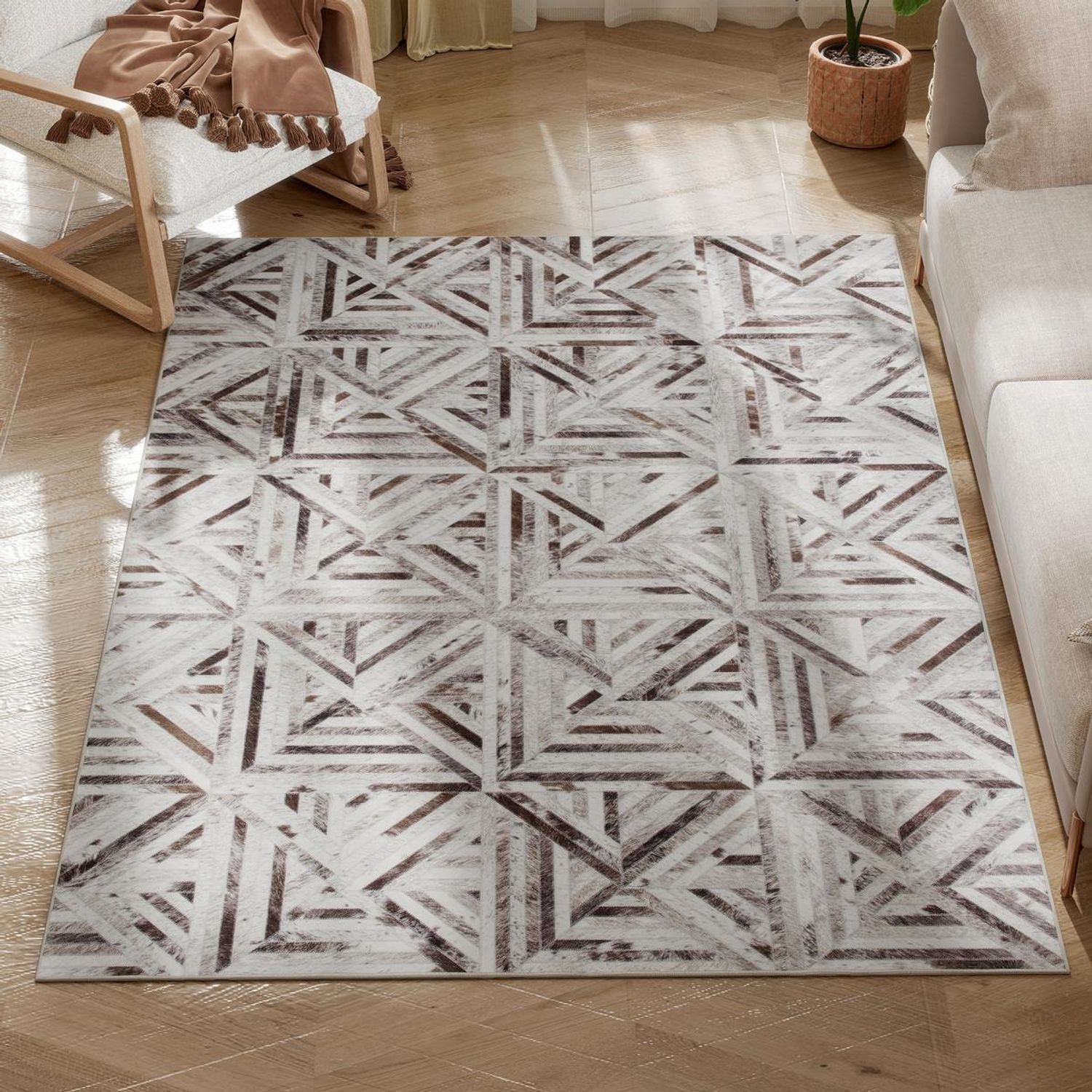HOMCOM Non-Slip Washable Rug Chenille Floor Carpet for Living Room -Brown 170L x