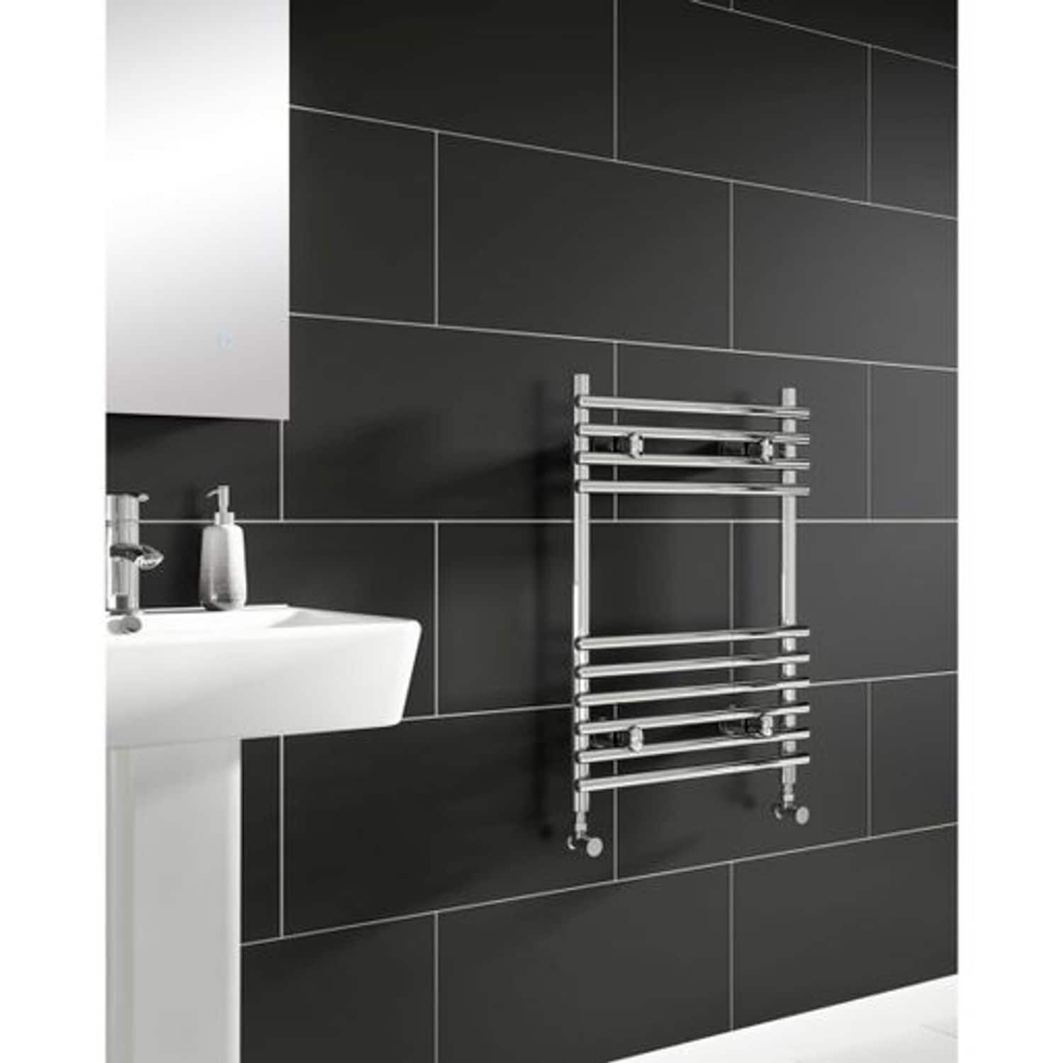 iflo Furnas 700 x 500 Chrome