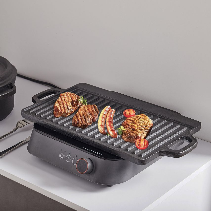 Living and Home Non Stick Reversible Cast Iron Grill/Griddle Pan Plate BBQ Hob,
