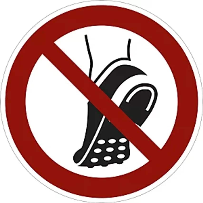 MARAHRENS Prohibition Sign, Do Not Wear Metal-Studded Footwear, Pack Of 10, Plas